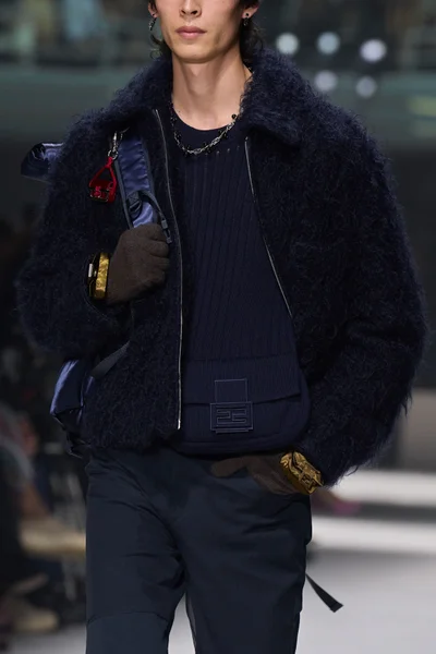 Look 71